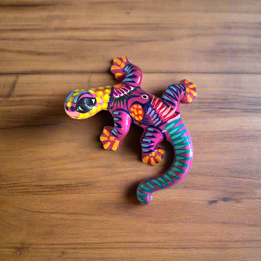 Hand-Painted Talavera Lizard Figurine | Colorful Mexican Wall Decor