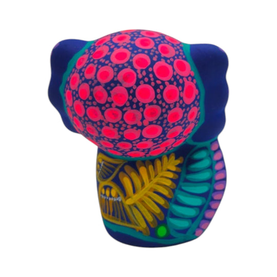 Alebrije Axolotl Figurine | Hand-Painted Mexican Folk Art in vibrant colors and intricate designs.