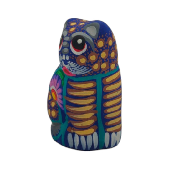 Alebrije Cat Figurine | Hand-Painted Mexican Folk Art showcasing vibrant colors and intricate details in ceramic design.
