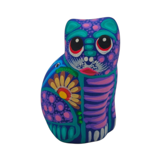 Alebrije Cat Figurine | Hand-Painted Mexican Folk Art in vibrant colors and intricate patterns.