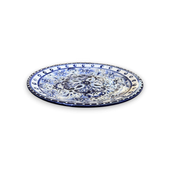 Alt Tag: Talavera Dinnerware Set | 40-Piece Blue & White Tableware for 8 - handcrafted blue and white decorative Talavera dinner plate