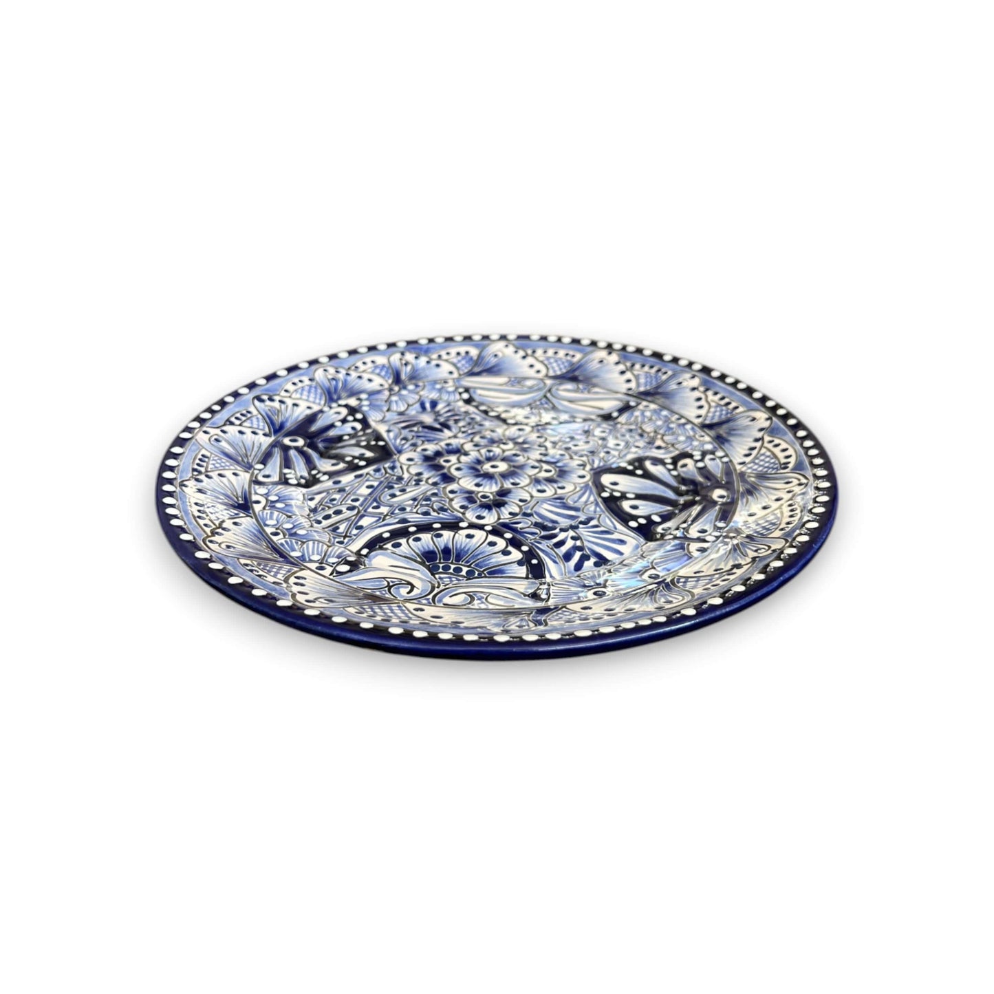 Alt Tag: 5-Piece Talavera Dinnerware Set | Blue & White Tableware for 1 hand-painted blue and white Talavera plate, handcrafted in Guanajuato, Mexico
