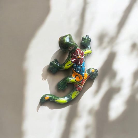 Hand-Painted Talavera Lizard Wall Art | Colorful Mexican Décor (Medium)