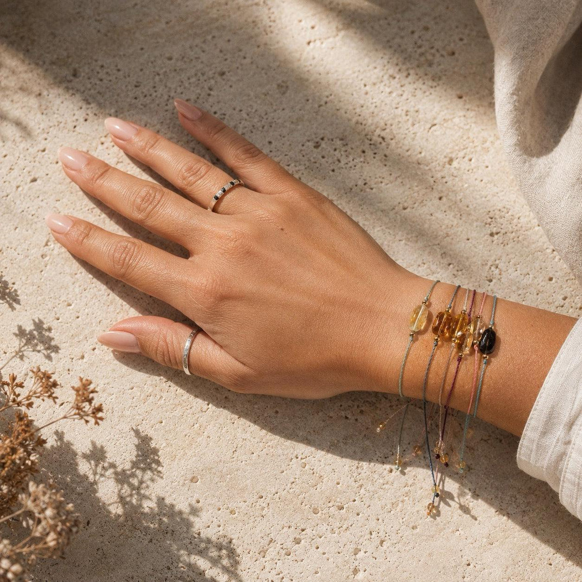 Erika Single Amber Pull String Friendship Bracelet - Mexico